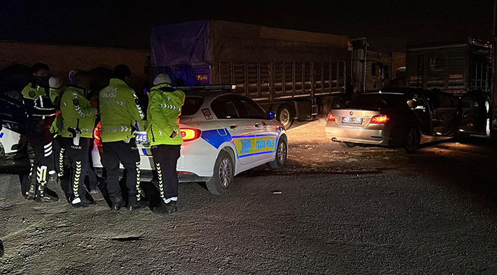 70 bin TL ceza yiyen alkollü sürücü, eğlence mekanı girişinde de polise mukavemetten gözaltına alındı